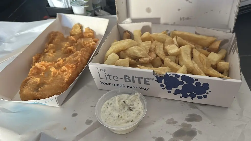 Dolphin Fish & Chips_Macduff_slider_image_2