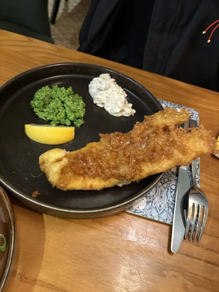 Matthew Eyre_Moffat House_Moffat_review