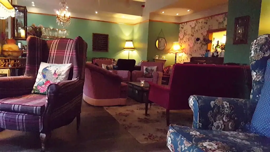 Brodies_Moffat_slider_image_2