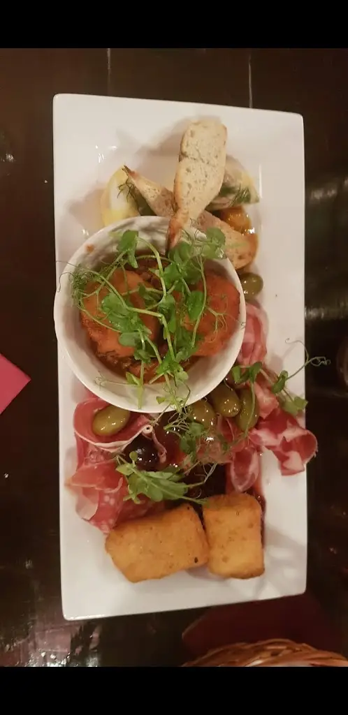 Menu_Claudios Restaurant_Moffat_image_8