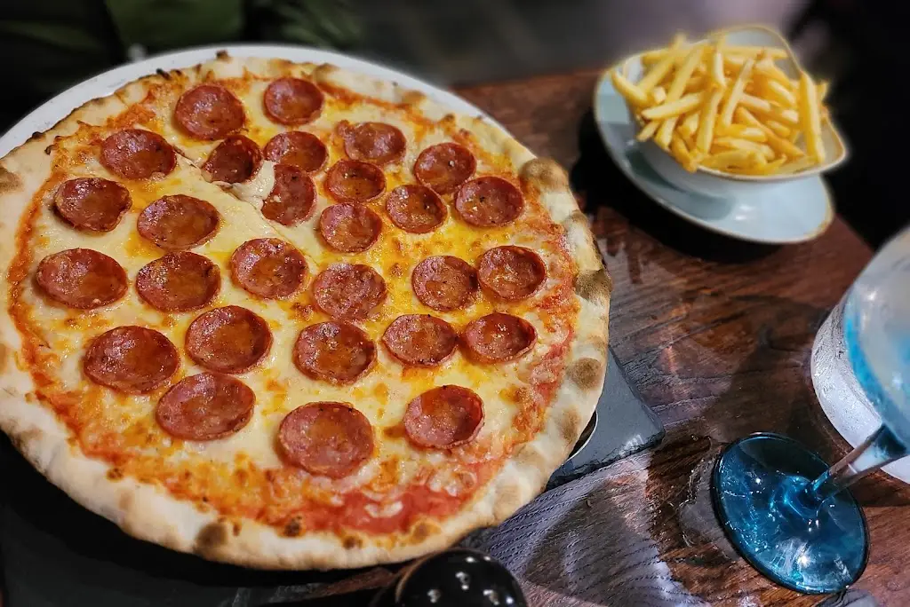 Claudios Restaurant_Moffat_slider_image_2