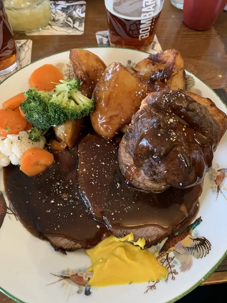 steven cunnington_The Royal Oak_Bingham_review