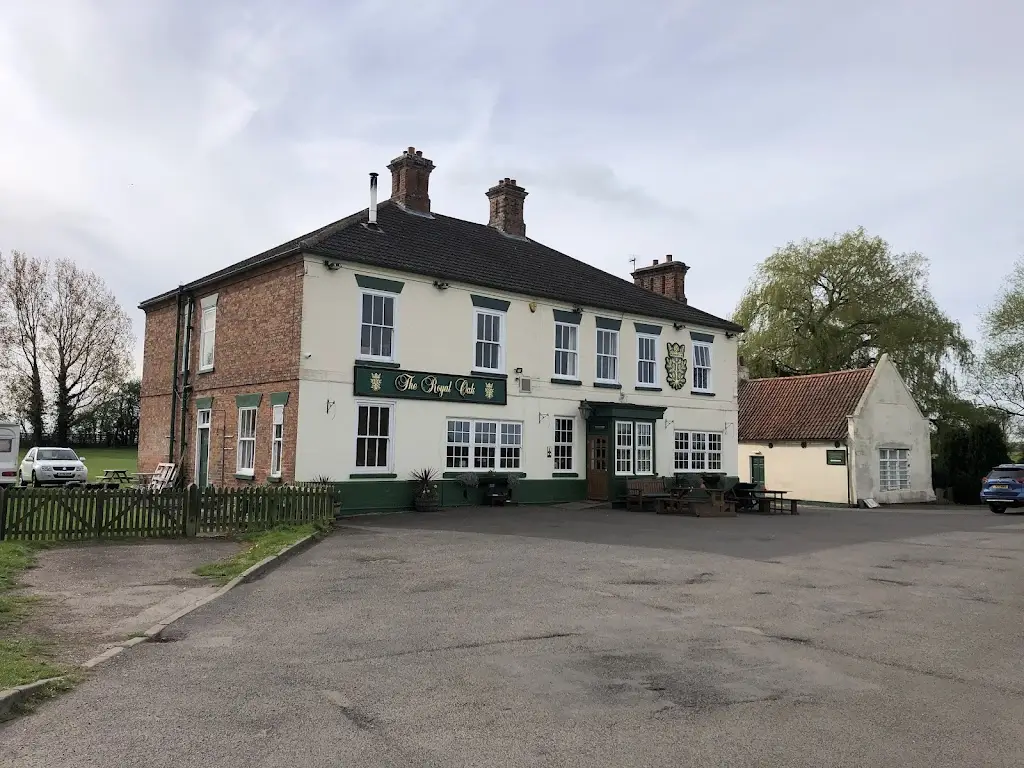 The Royal Oak_Bingham_slider_image_3