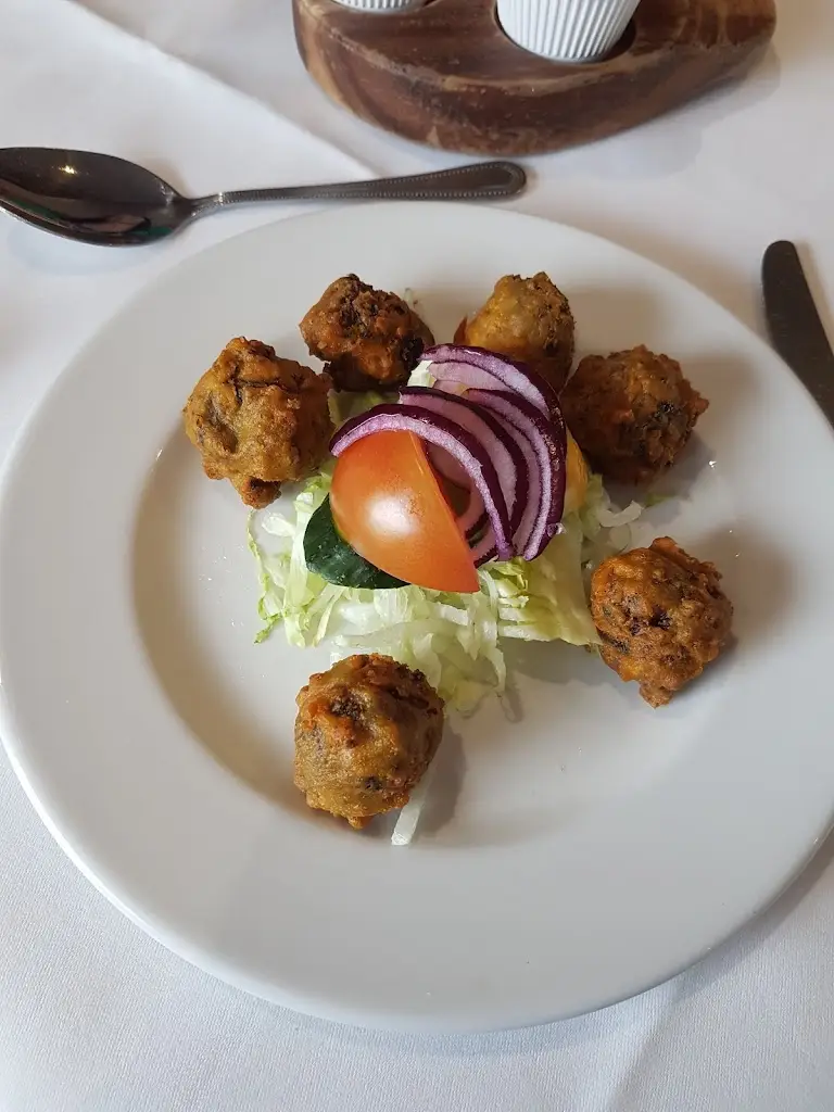 Robert Maxwell_Dalshannon Farm Indian Restaurant _Moodiesburn_review