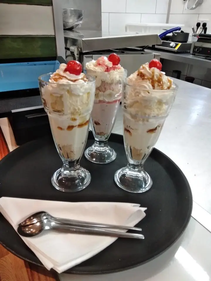 Menu_Dunbar's Diner_Muirkirk_image_2