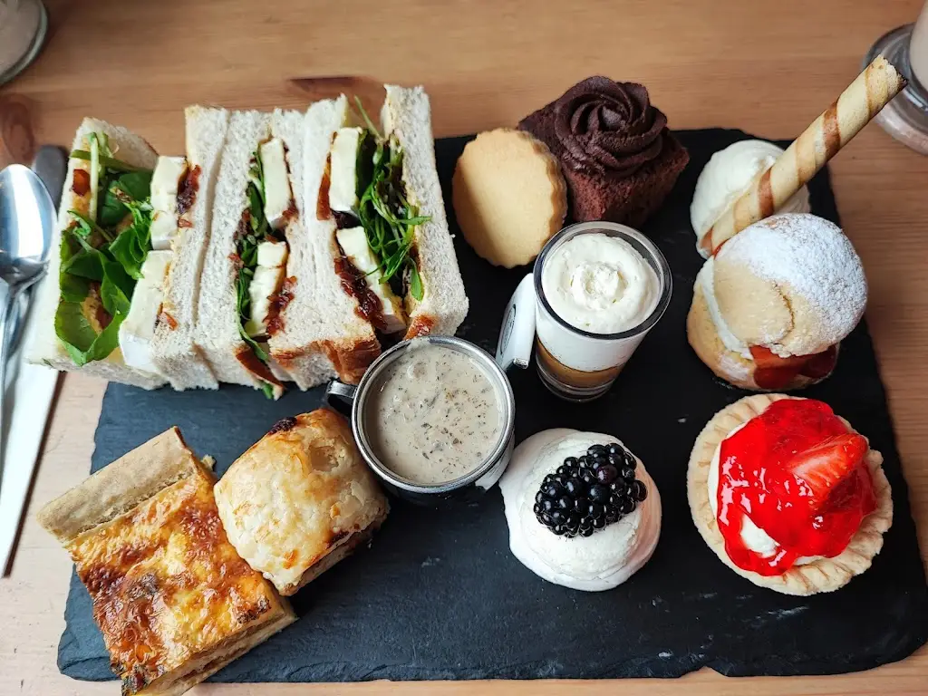 Twenty Nineteen Coffee_Lossiemouth_slider_image_3