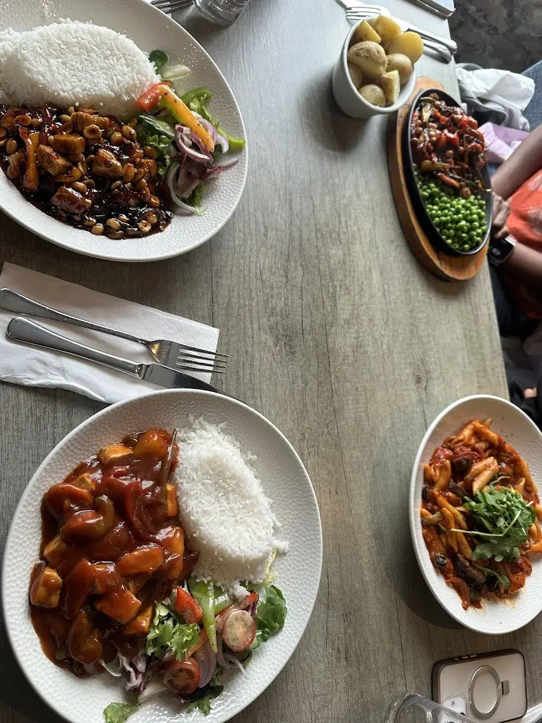 Saba Sitter_The Firth_Lossiemouth_review