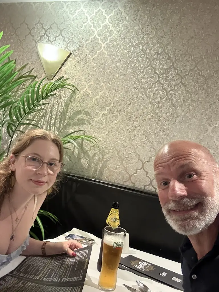 Mark Thomson_Macraj Indian Restaurant & Takeaway_Lossiemouth_reseña