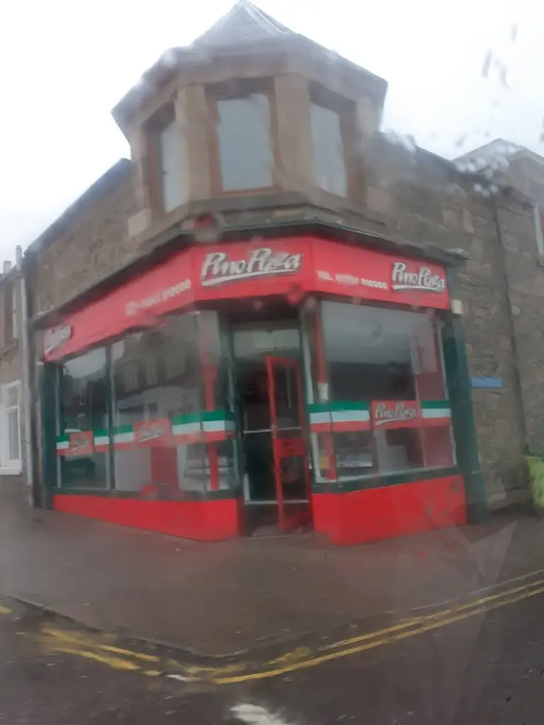 Pino Pizza_Lossiemouth_slider_image_3