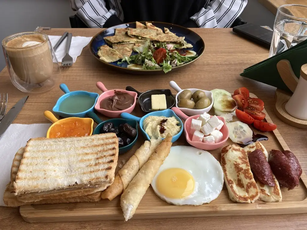 Gulay's Patisserie_Lossiemouth_slider_image_1