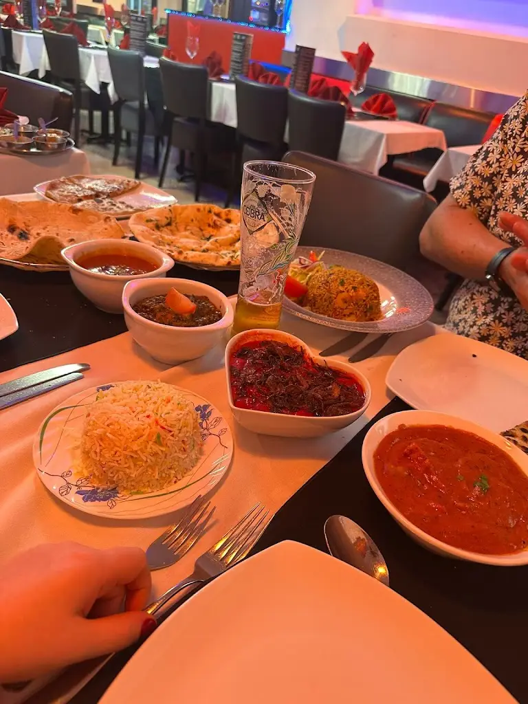 Sizzling Lounge Restaurant & Bar_Bingley_slider_image_3