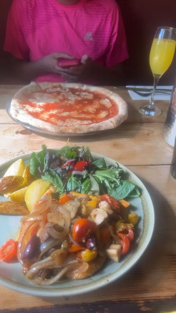 Danielle Duff_Dal Patino_Musselburgh_review