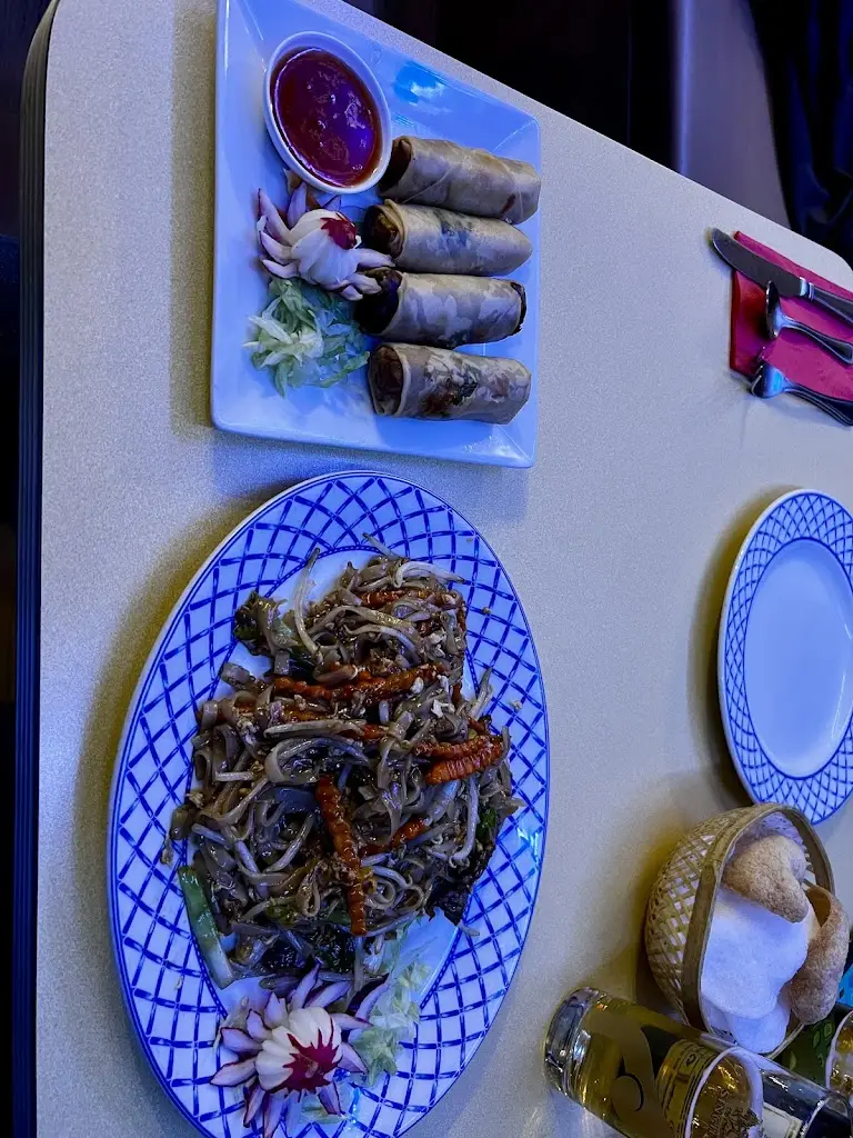 Josh_Lanna Thai_Musselburgh_review