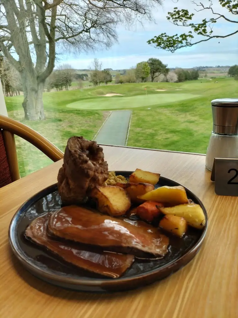 The Alba Bar & Restaurant_Newmacher_slider_image_1