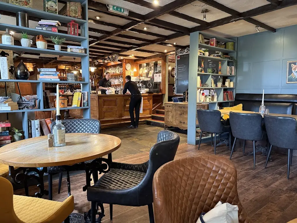 John Rankin_The Cock & Bull_Newmacher_review