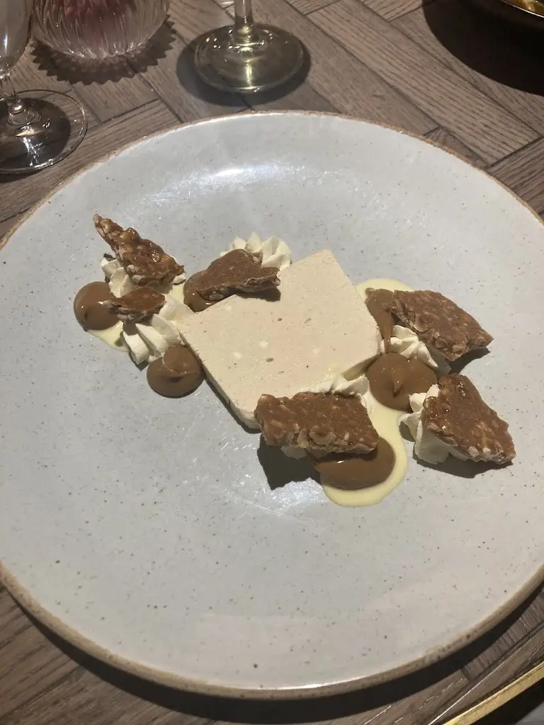 Kit Kat_The canny crow restaurant_North Ayrshire_review