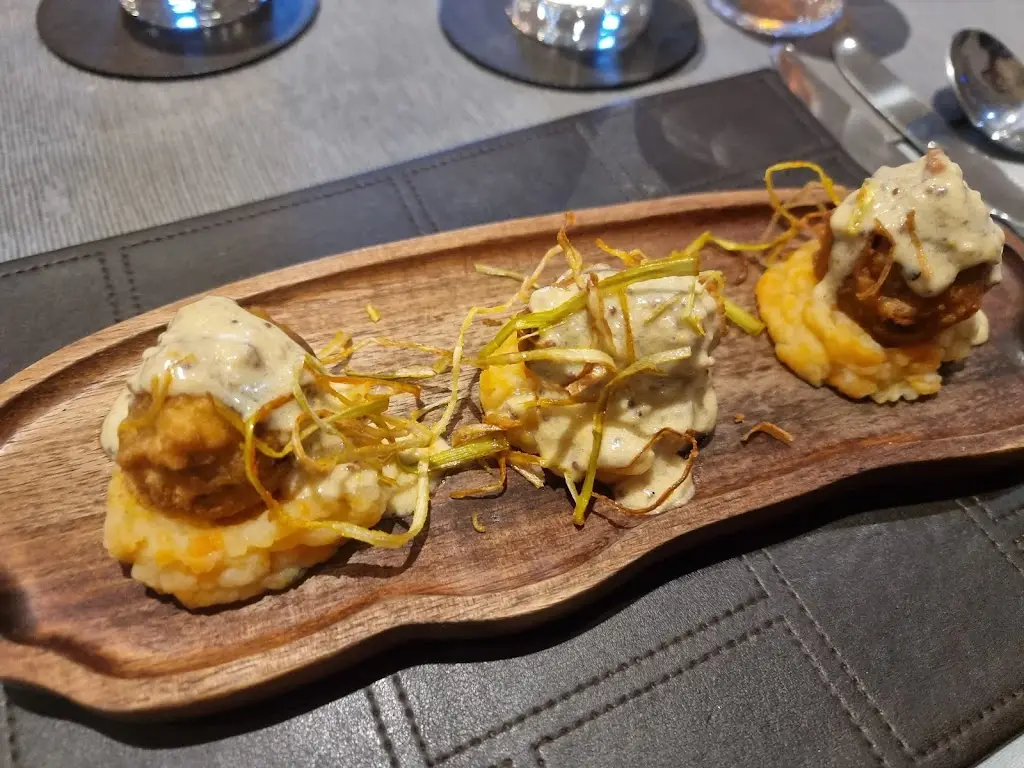 Leighanne Bain_Ozzy's Fine Dining Restaurant_Nairn_review