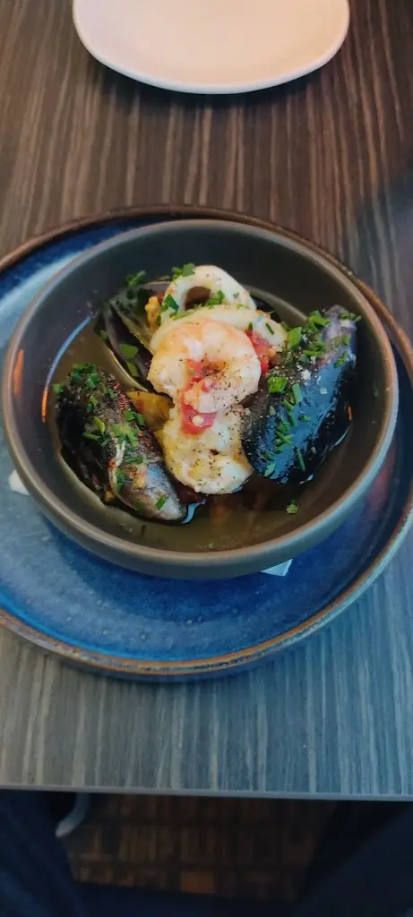 iulian chirascu_Sun Dancer, Bar and Restaurant_Nairn_review