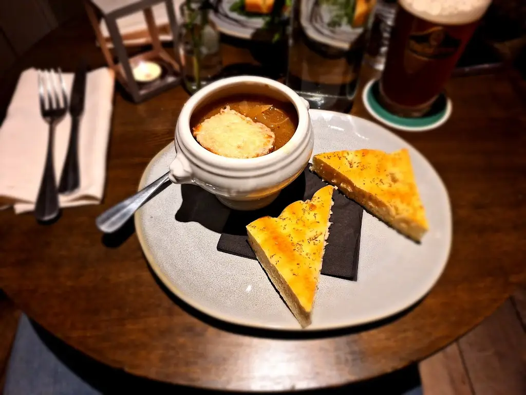 Stanislav Kozlovsky_The Old White Horse Brasserie_Bingley_review