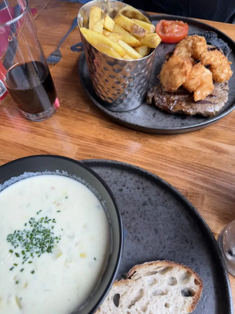 Hassan Aldarbesti_The Classroom Bistro_Nairn_review