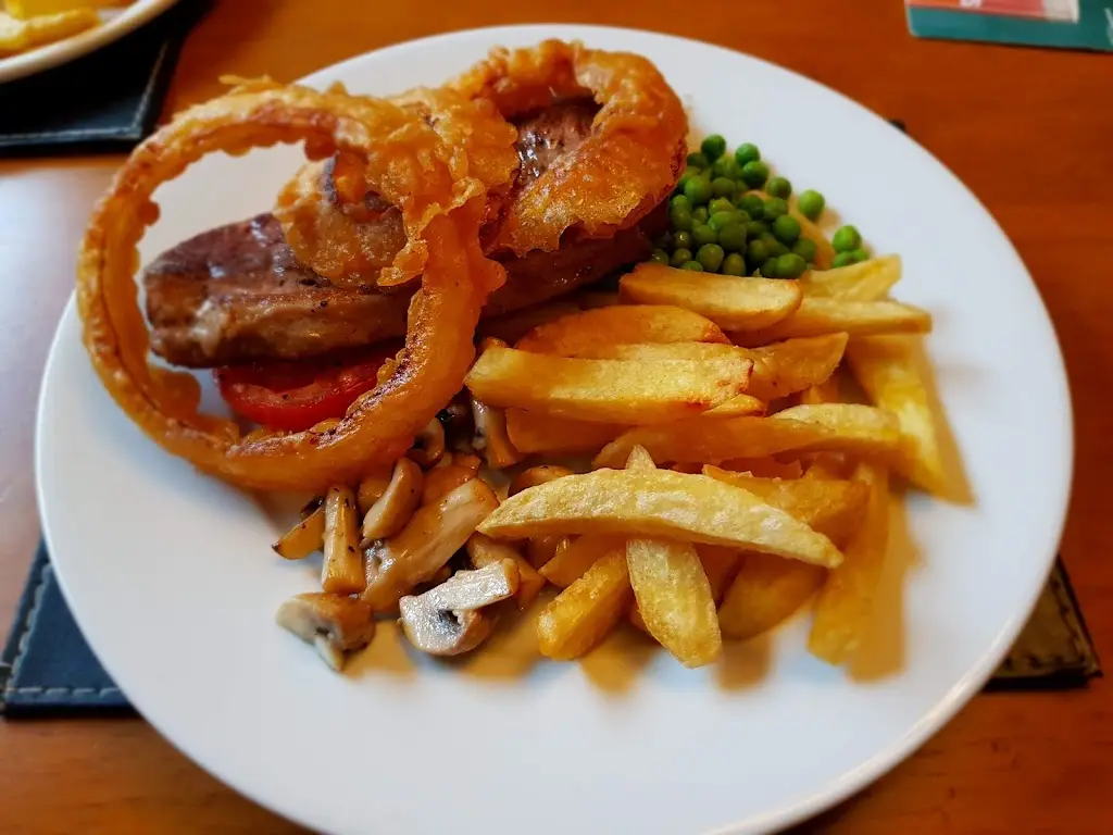 Jed Reading_Jackos Bar & Diner_Nairn_review