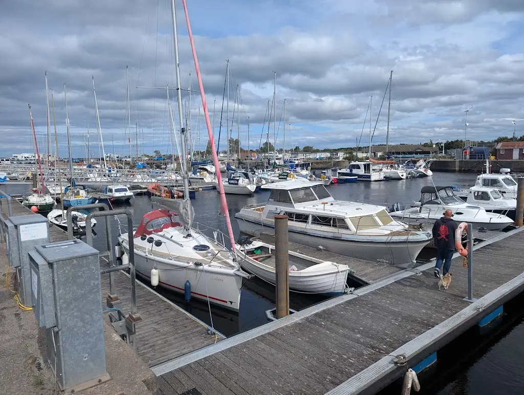 Gerald Wilson_Basil Harbour Café_Nairn_review