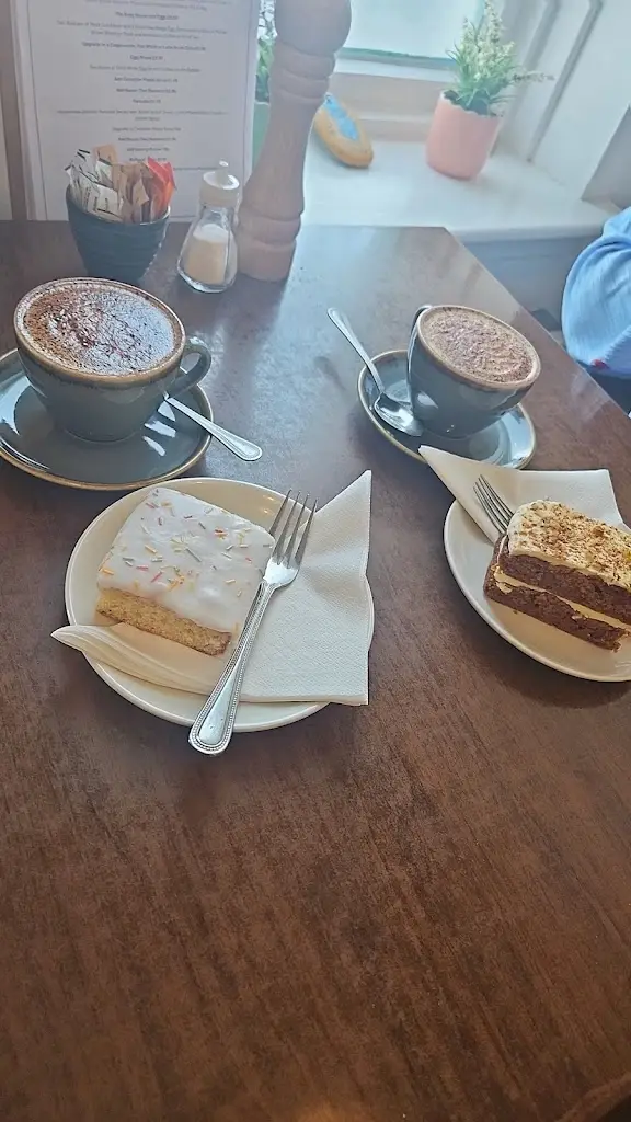 Andrew_Basil Harbour Café_Nairn_review