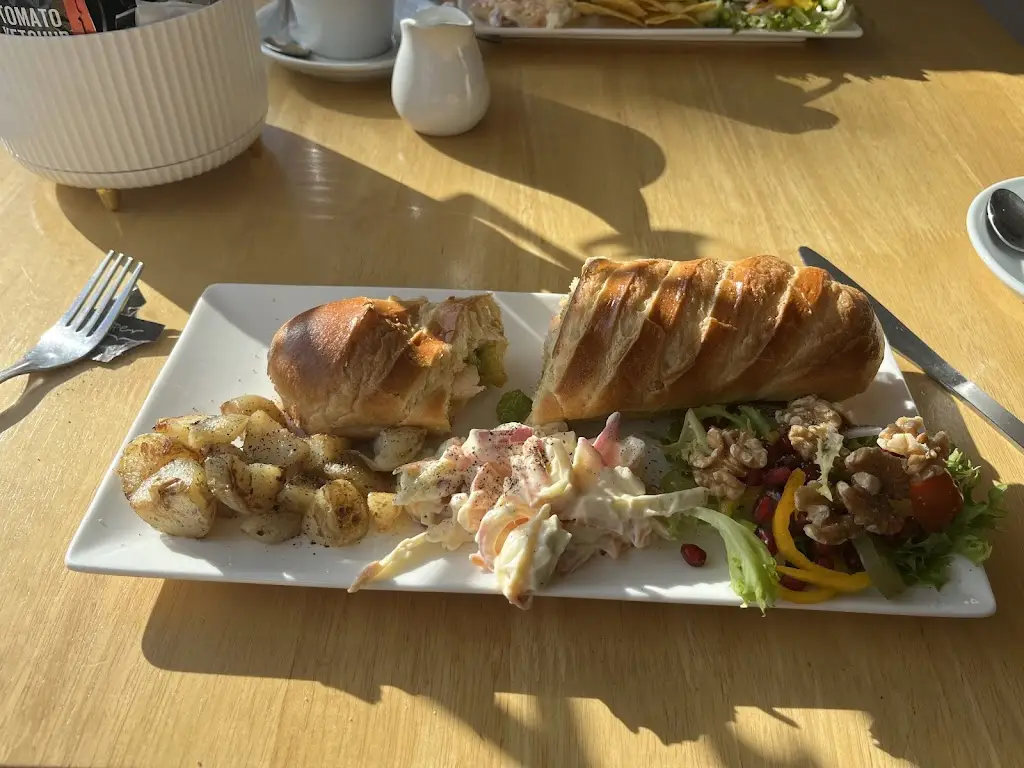 CJ's Cafe_Nairn_slider_image_3