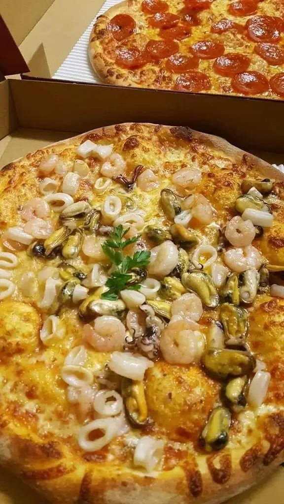 Mancini's Street Food_Newmains_slider_image_3