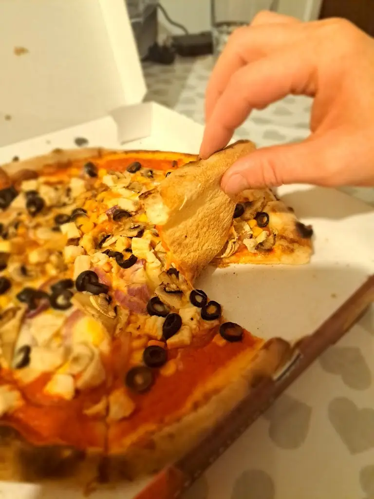 Menu_Franco's Fish & Chips Newmains_Newmains_image_6