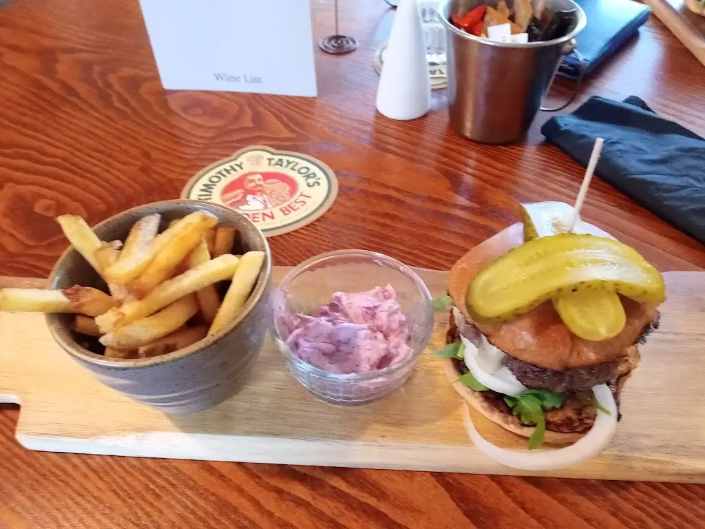 Rosemary Chapman_The Fishermans Inn_Bingley_review