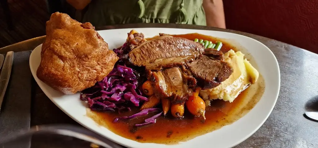 Stephen Bassett_The Fishermans Inn_Bingley_review