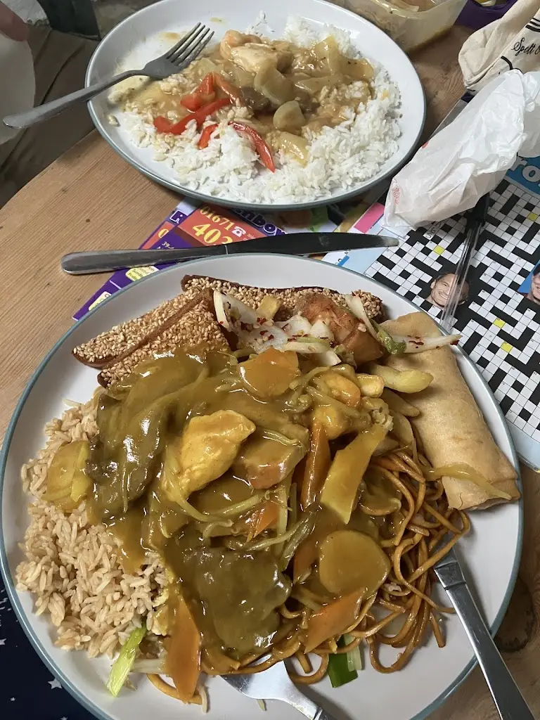 Sarah Cowlin_Rainbow Chinese takeaway_Newton Stewart_review