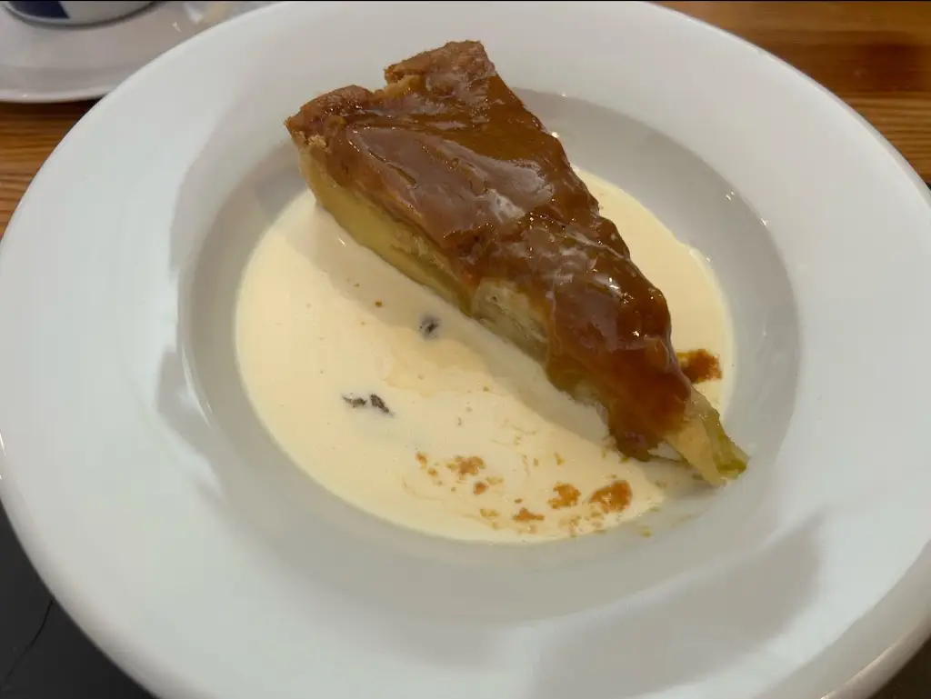 Hannah Siddons_Cafe Rendezvous_Newton Stewart_review