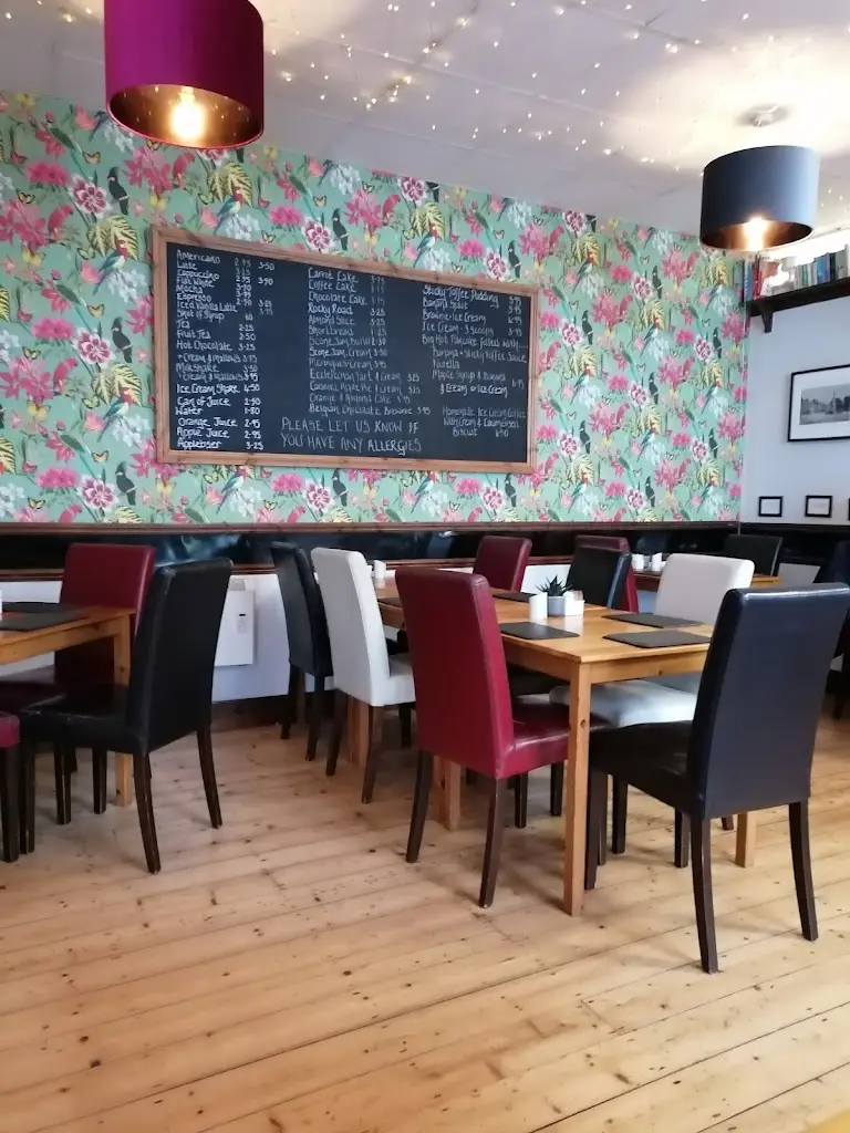 Julie Reece_Cafe Rendezvous_Newton Stewart_review