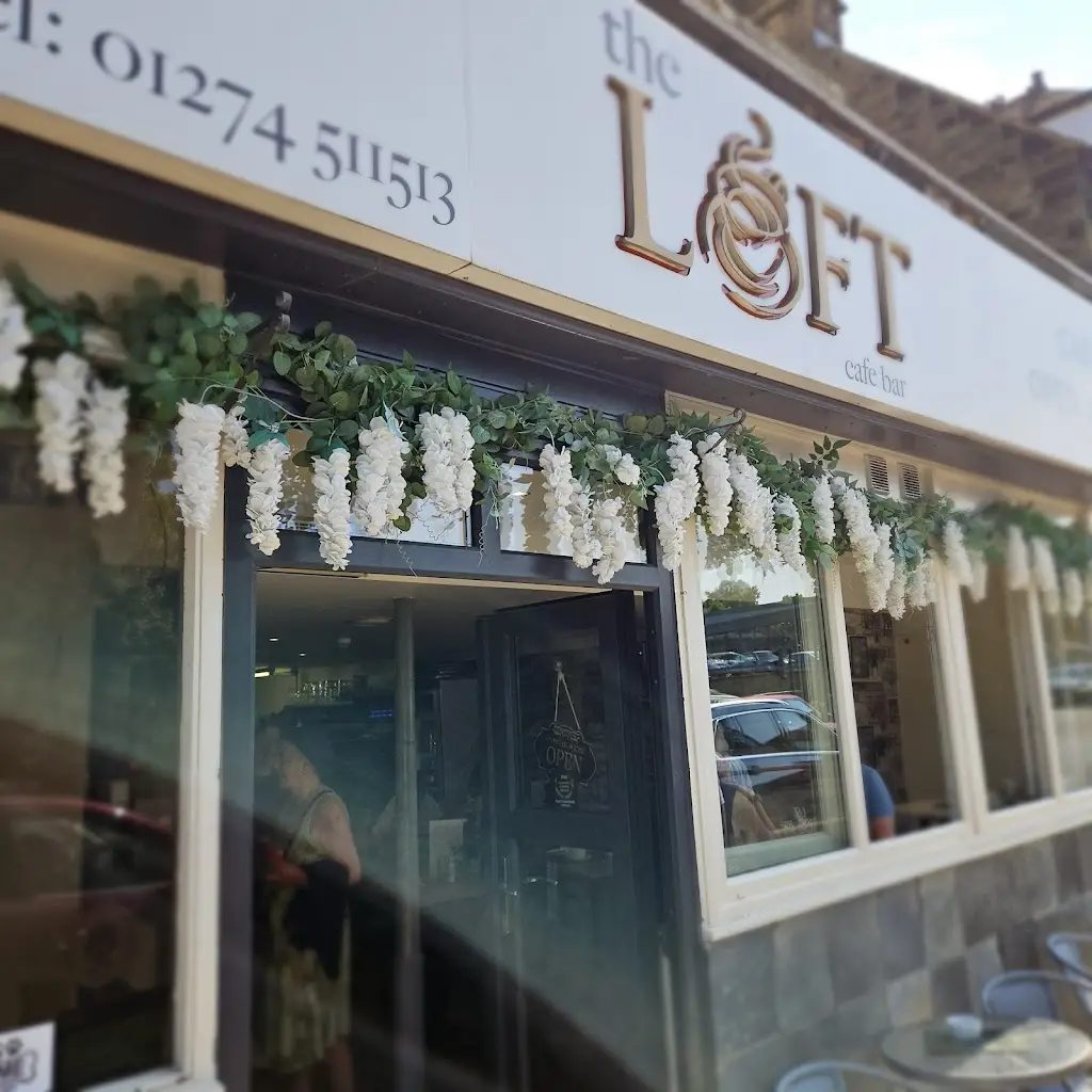 Simon Phipps_The Loft Café Bar_Bingley_review