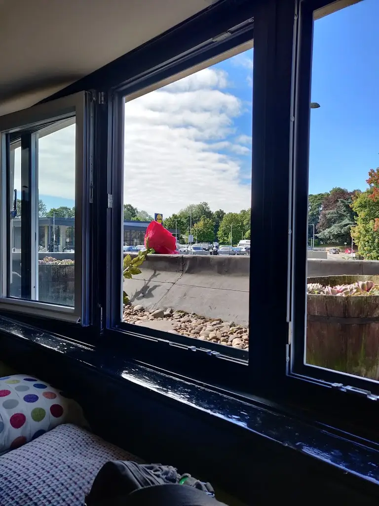 Chris Gill_The Loft Café Bar_Bingley_review