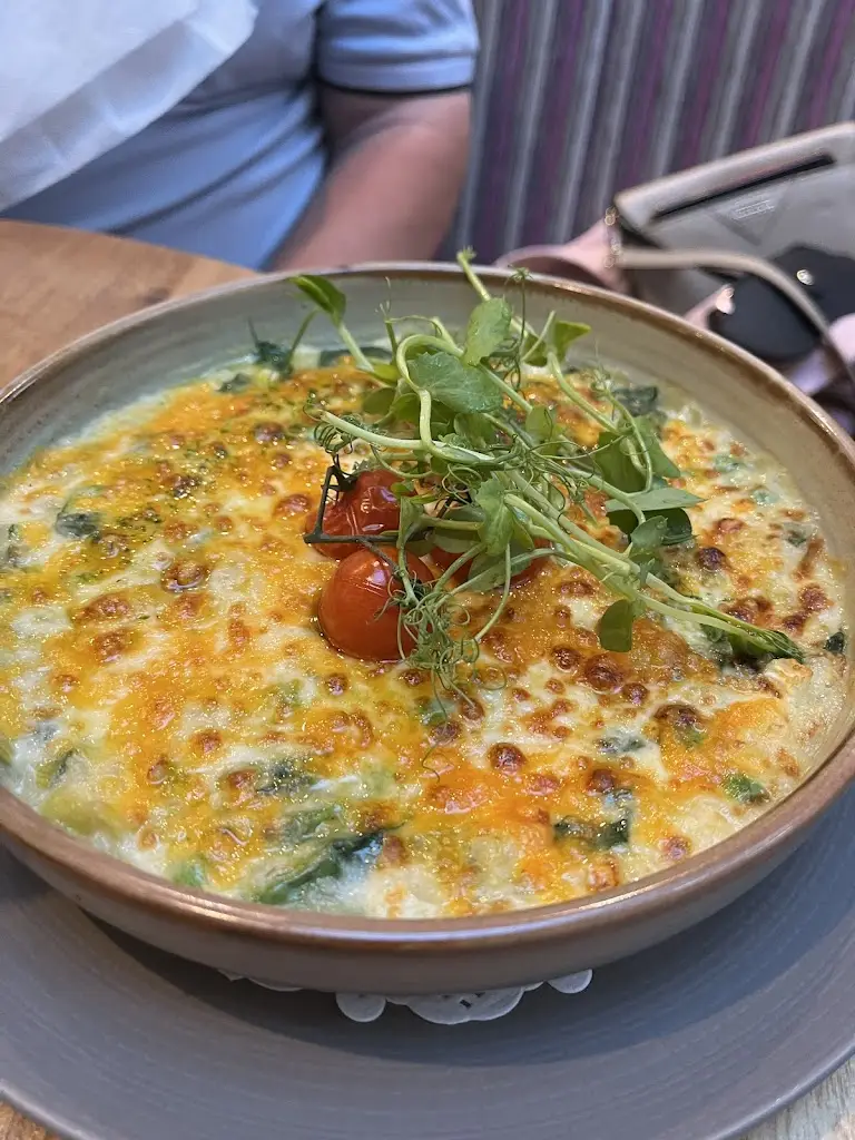 Janet Coulson_Green Tree Hotel_Peebles_review