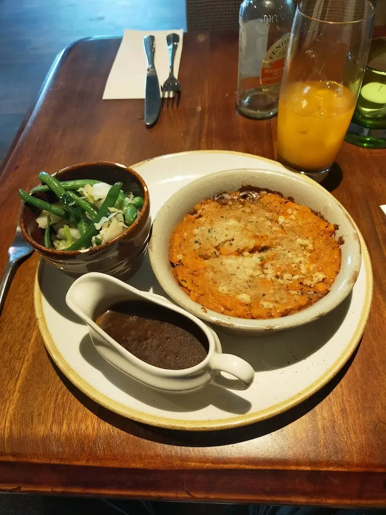 The Dick Hudsons_Bingley_slider_image_3