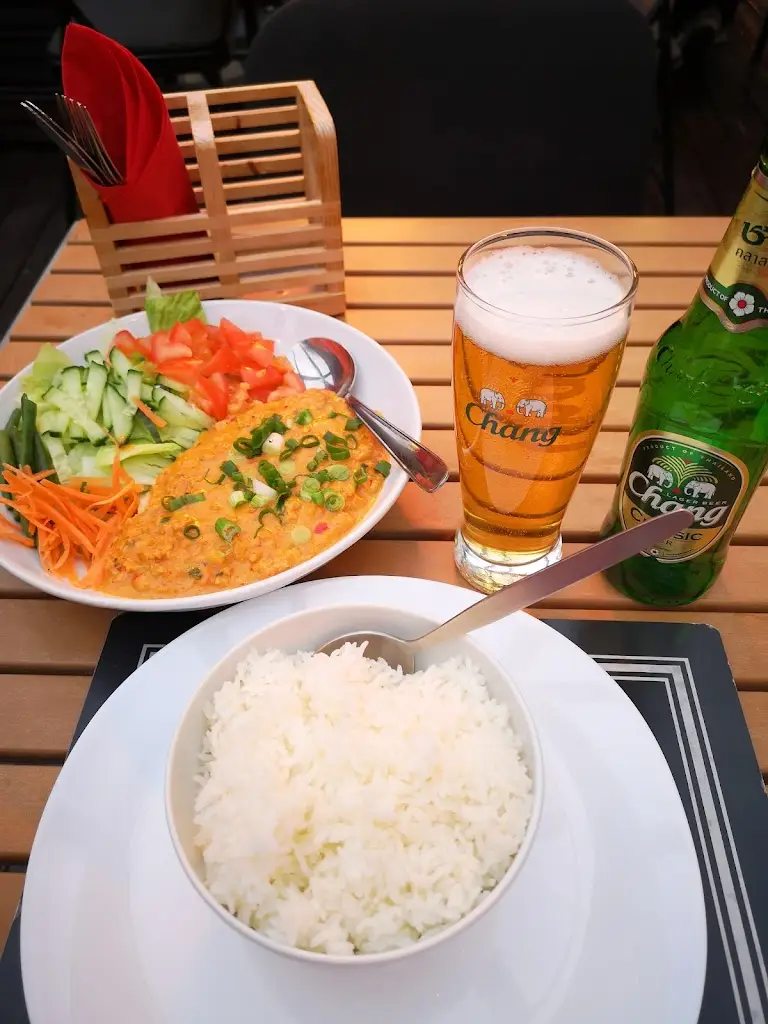 Amanda C_Poonthai's_North Berwick_review