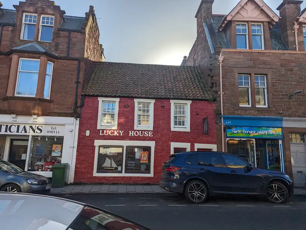 Lucky House_North Berwick_slider_image_3