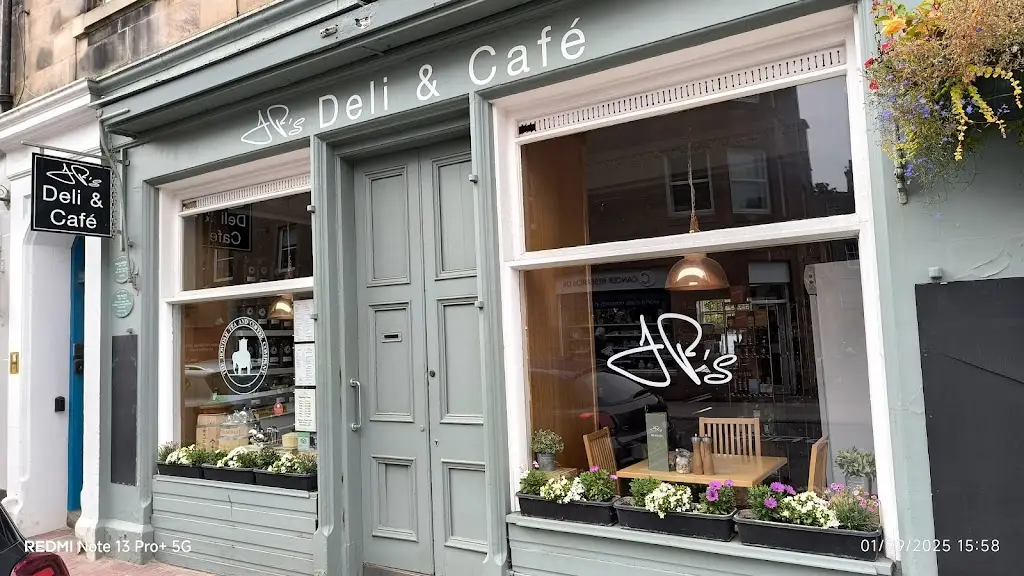 JP's Deli and Cafe restaurant in North Berwick