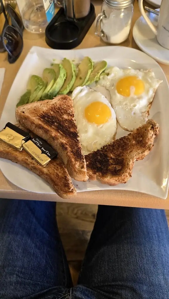 David H_Buttercup Cafe North Berwick_North Berwick_review