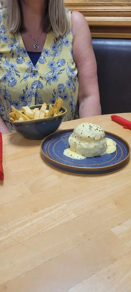 John Mccomiskie_Chip Ahoy @ Larachmhor_Pittenweem_review