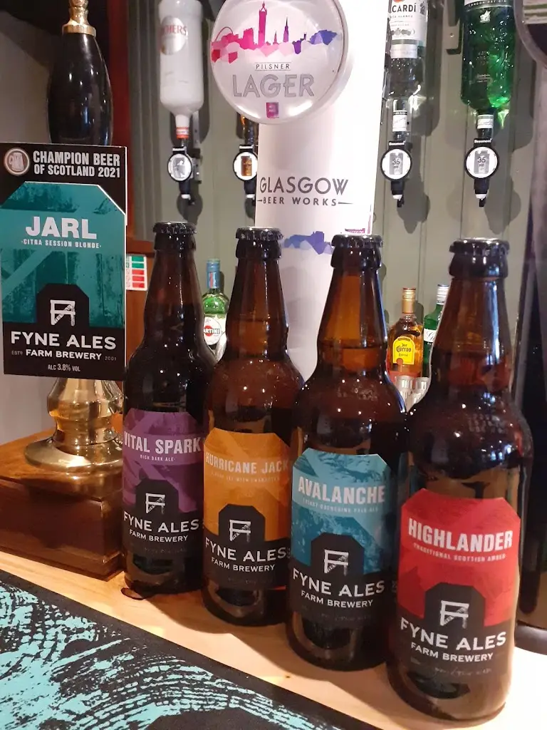 The Anchor Tavern & Hub_Port Bannatyne_slider_image_3