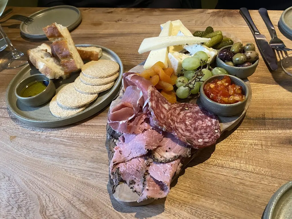 Nàdarra Wine Bar & Eatery restaurant in Newtonhill