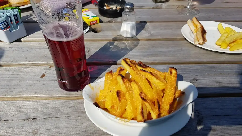 AX Apollo_The Paddock Bar_Newtonhill_review