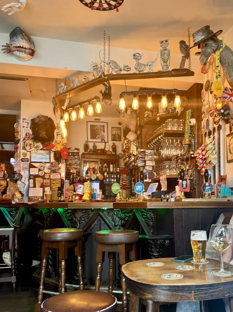 Simon Robinson_Chip N Ern Ale House_Bingley_review