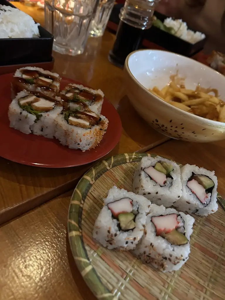 Lisa Mack_Japan Street Food_Paisley_review