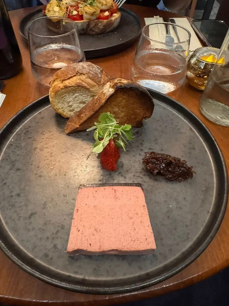 Emma Mc_Caffé Royale_Paisley_review